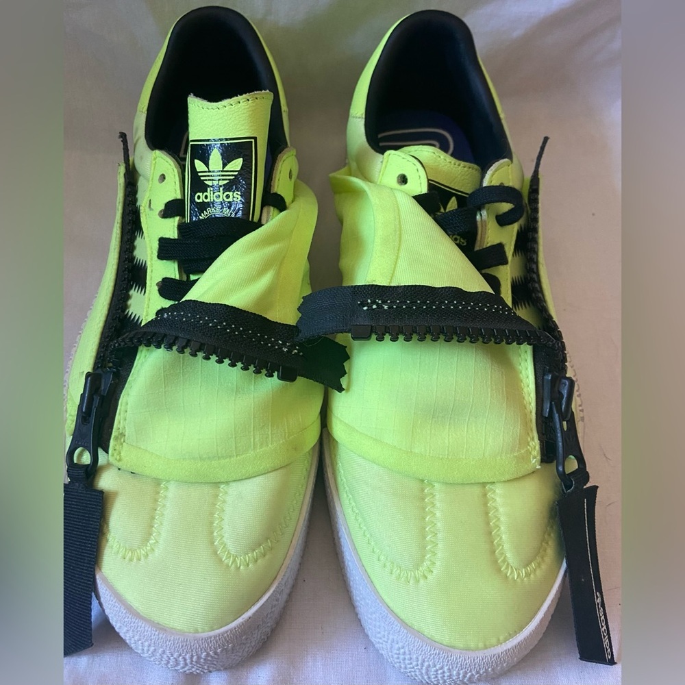 Adidas Originals Sambarose Zip Yellow Women US Size 7 EE5089